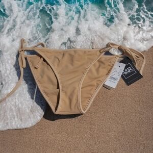 💥NEW💥 Y&R - Small Nude Camel Bikini Bottom